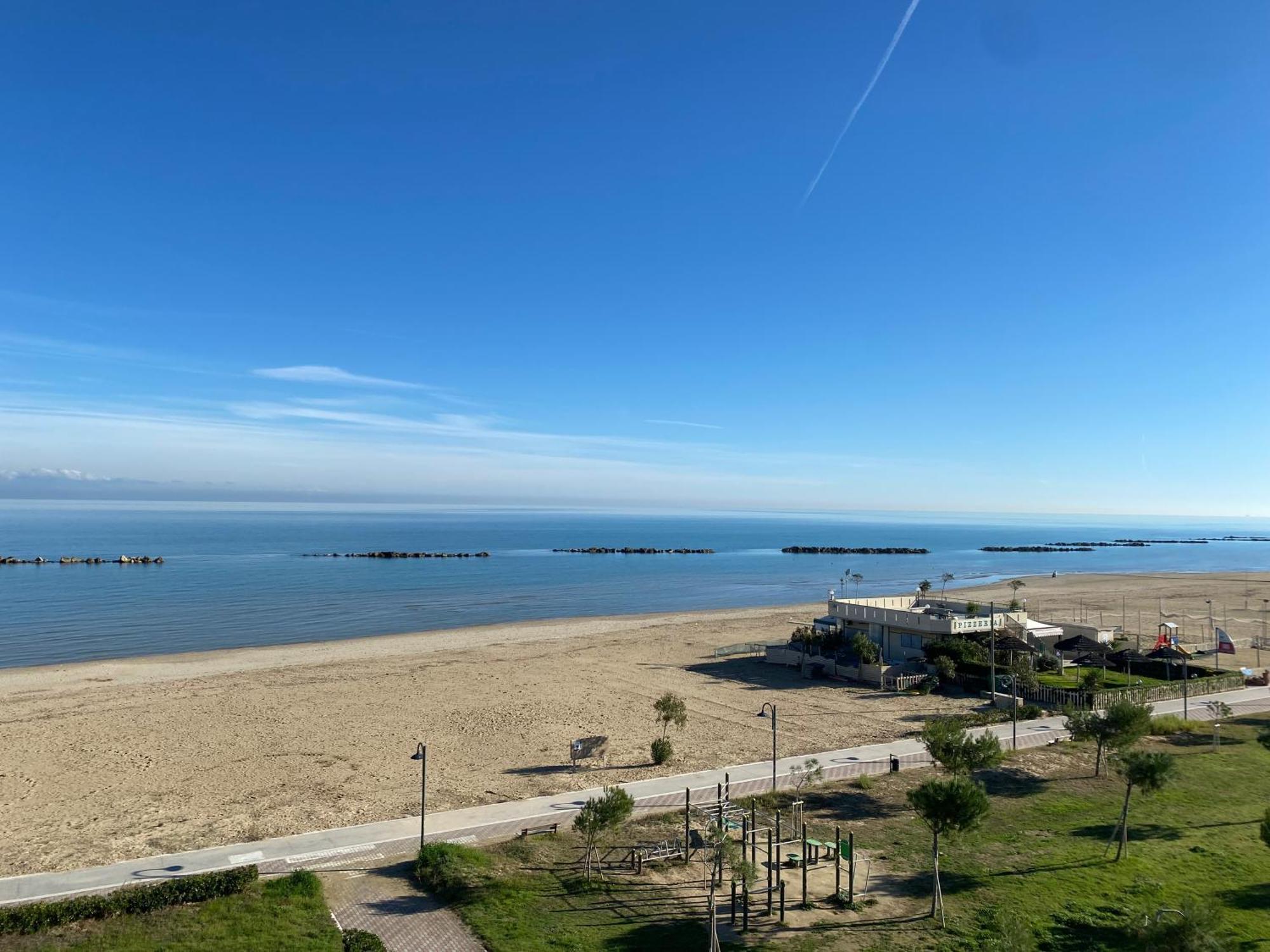 Mazzarosa Residence Roseto Degli Abruzzi Dış mekan fotoğraf